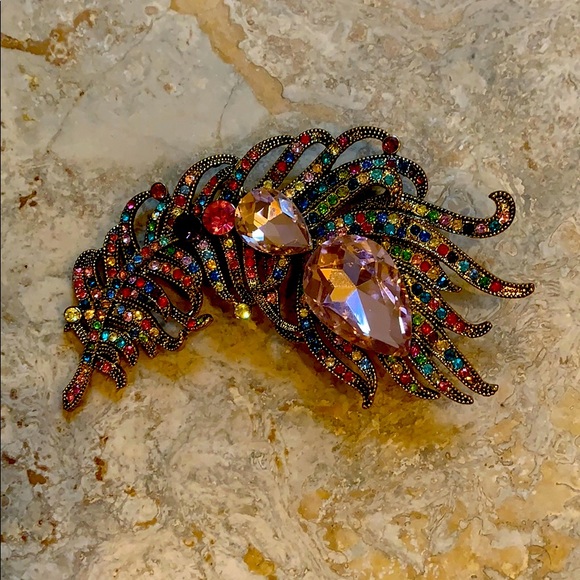 Jewelry - Mardi Gras Brooch